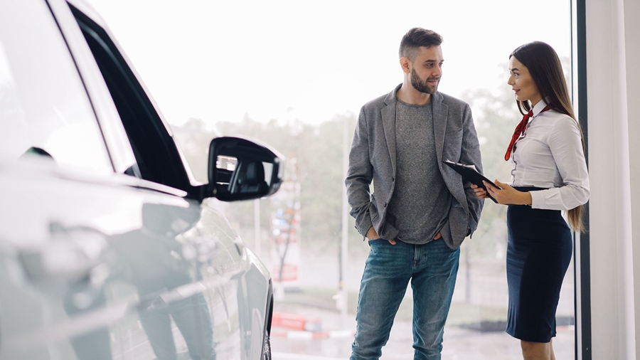 Een nieuwe auto kiezen? Kijk verder dan alleen het uiterlijk